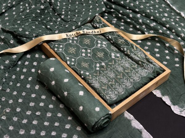 Lucknowi Bandhani suit