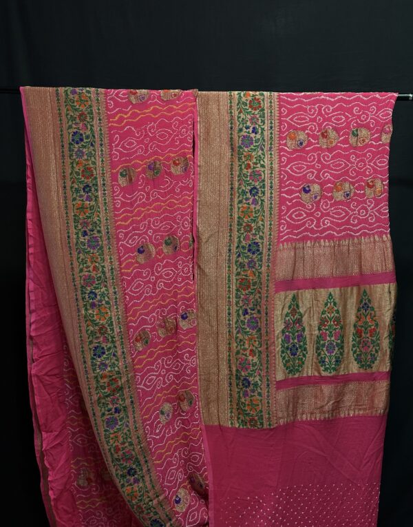 Banarasi rai Bandhej saree