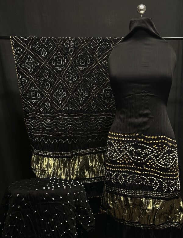 Modal 3 piece Bandhej suit
