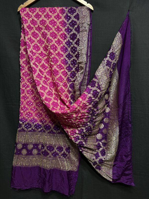 Banarasi Duptta (Dhupiyan silk)