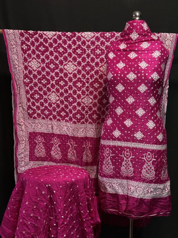Dhupiyan Kashmiri work