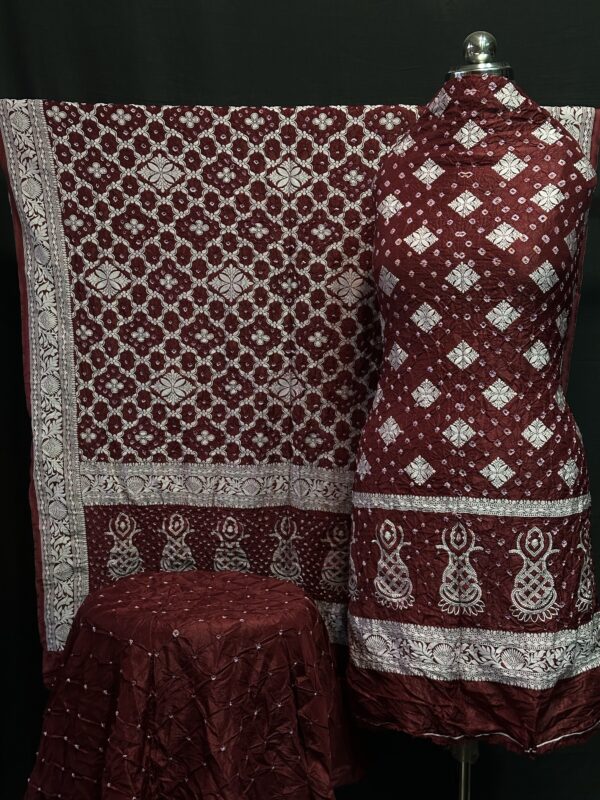 Dhupiyan Kashmiri work