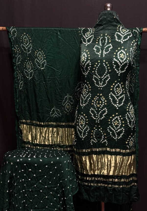 Modal 3 piece bandhej suit